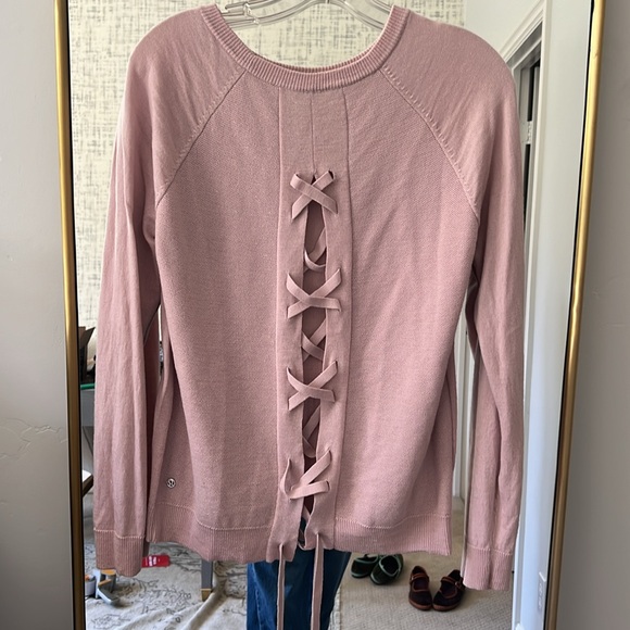 Lace up back Lululemon light pink sweater - Picture 5 of 9